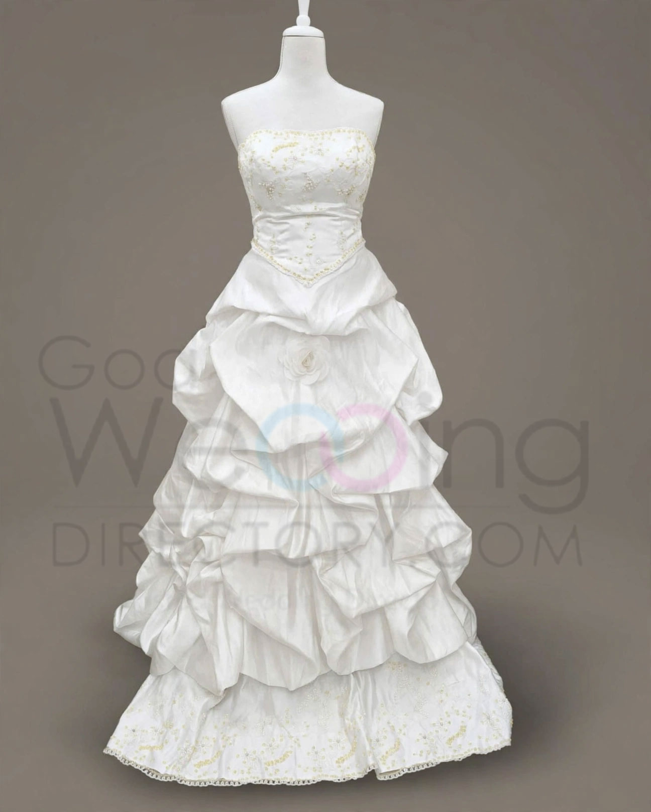 wedding gown on rent